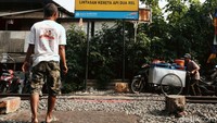 Selanjutnya, Anies menyelipkan poin perpanjangan PSBB transisi otomatis. Ia menyatakan bahwa PSBB transisi tetap diperpanjang dua minggu ke depan jika tidak terjadi peningkatan kasus.