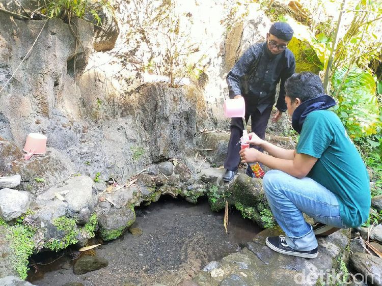 Foto: Mata Air Sumber Kehidupan Masyarakat Desa Wisata Cibuntu