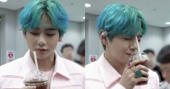 V BTS minum caffe mocha