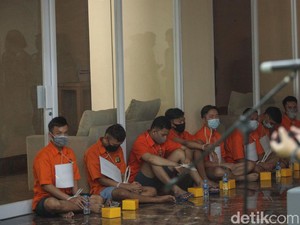Polisi Selidiki Komunitas Lain Terkait Pesta Gay Hot Space di Kuningan