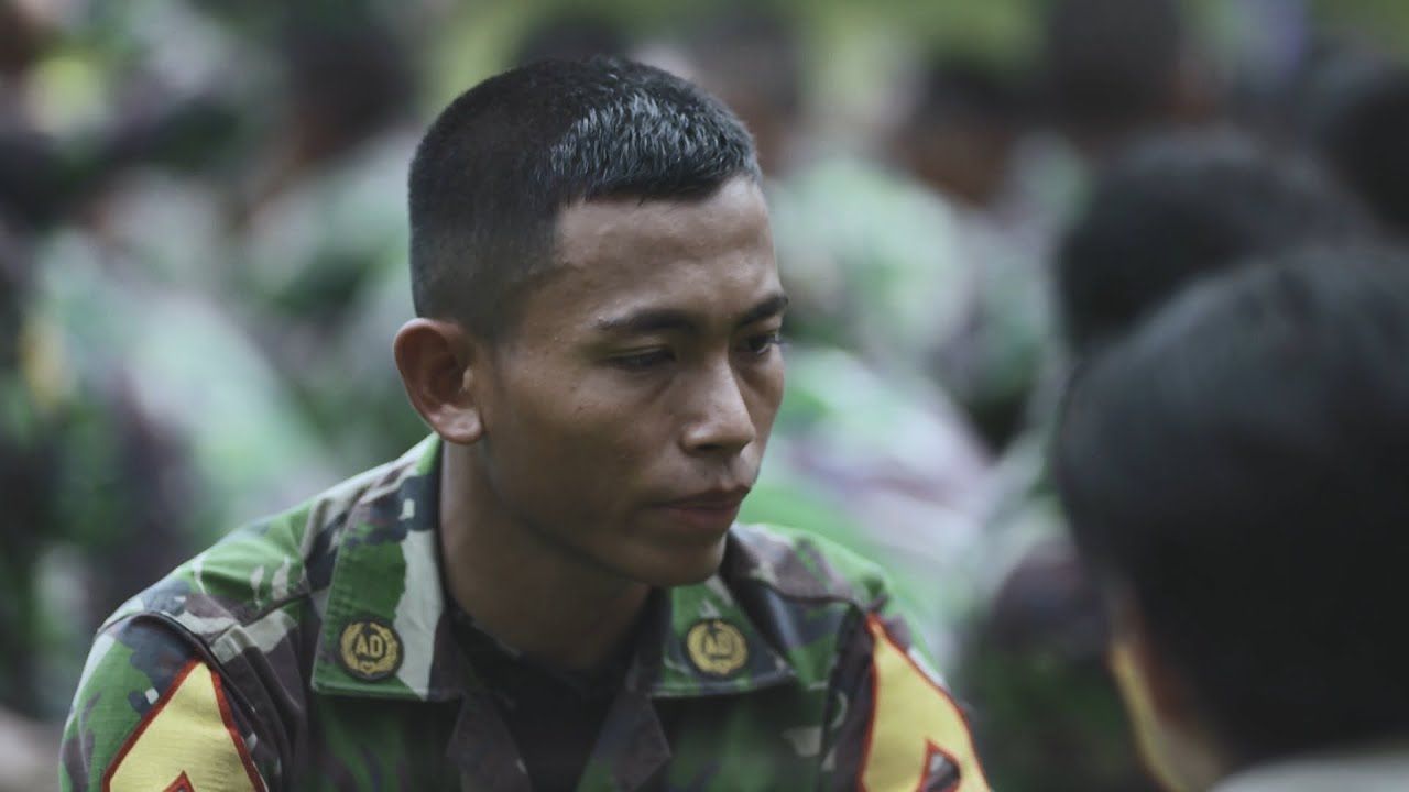 Bangga Jadi Anak Tukang Bubur Ayam, Imron Siap Jadi Tentara