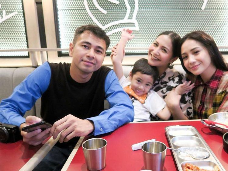 Caca Tengker Punya Banyak Momen Makan Seru Bareng Keluarga