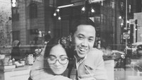 Belakangan ini nama Caca Tengker menjadi perbincangan netizen, setelah unggahan ayahnya Gideon Tengker yang mengaku tidak dipedulikan oleh anak-anaknya,  termasuk Caca Tengker dan Nagita Slavina. Foto: Instagram @cacatengker
