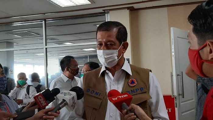 Ketua Satgas Penanganan COVID-19, Doni Monardo di kompleks DPR, Senayan, Jakarta, Kamis (3/9/2020).
