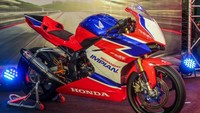 Boon Siew Honda (BSH) Malaysia resmi memperkenalkan Honda CBR250RR dengan spesifikasi balap. Tapi sayangnya, motor ini tidak dijual untuk umum dan hanya dibuat 10 unit untuk kepentingan program kompetisi balap. (Paultan)