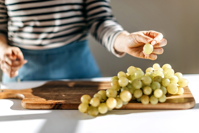 Ilustrasi buah anggur Fresh grape