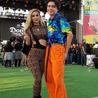 Marcela merasakan hasilnya ketika pergi bersama Rodrigo, putranya yang berusia 19 tahun. Ia mengaku sering dikira teman anaknya. (Foto: Instagram/@marcelaiglesiashollywood)