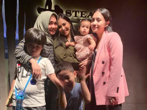 nagita slavinia & caca tengker