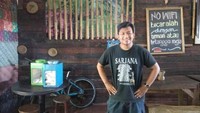 Pecel Muthia asal Madiun di Sidoarjo ini tidak menyediakan Wi-Fi. Jadi para pengunjung diharap bercengkrama saja bersama keluarga atau teman saat berada di sini.
