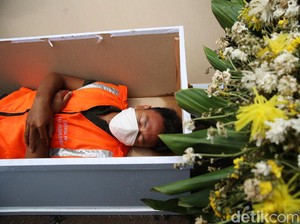 Heboh Hukuman Masuk Peti Mati, Tak Bikin Jera Malah Bisa Tularkan Corona