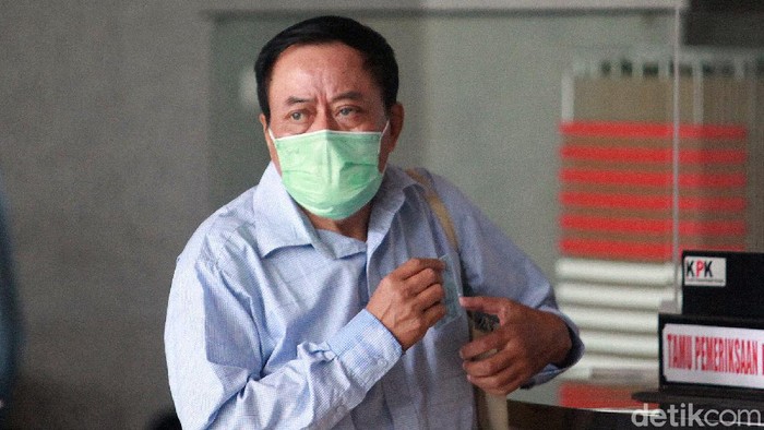 Pengusaha Andi Sukandi Diperiksa KPK Soal Kasus PT DI Pengusaha Andi Sukandi menjalani pemeriksaan di gedung KPK. Ia diperiksa terkait kasus dugaan korupsi di PT Dirgantara Indonesia (persero).