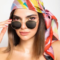 Teona mengaku, setelah dirinya kerap kali membagikan foto-fotonya di media sosial, banyak netizen yang kemudian berkomentar dan mengatakan bahwa dirinya sangat mirip dengan Kendall Jenner. Foto: Instagram @teonachachua