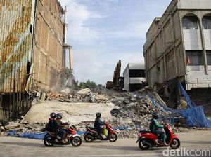 Terkini! Suasana Lokasi Ruko Roboh di Gambir Jakpus