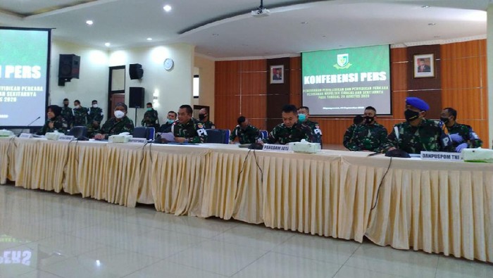 TNI jumpa pers soal penyerangan Polsek Ciracas (Foto: Sachril/detikcom)