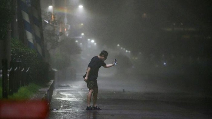 Topan Maysak terjang Korea Selatan (AFP Photo)