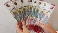Uang khusus ini sendiri merupakan alat pembayaran yang sah di masyarakat. Uang Rupiah kertas pecahan Rp 75.000 merupakan alat pembayaran yang sah (legal tender), yang sekaligus merupakan Uang Peringatan (commemorative notes), di wilayah Negara Kesatuan Republik Indonesia (NKRI). Foto: detikcom