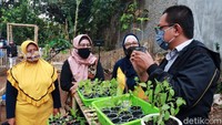 Selain berfungsi sebagai Green Technology Diffusion Assistant, kebun ini juga bisa membantu para inovator untuk menguji inovasinya.
