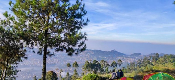 Asyik Juga Nih, Camping di Gunung Putri