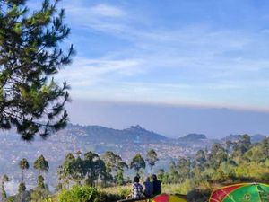 Asyik Juga Nih, Camping di Gunung Putri