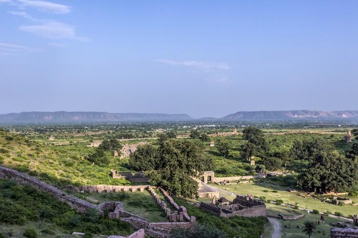 Benteng Bhangarh yang terkutuk Benteng Bhangarh yang terkutuk