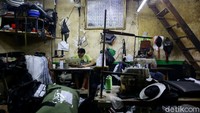 Pasalnya, dengan menjajakan beragam produk melalui daring, UMKM memiliki kesempatan untuk menjaring konsumen yang lebih luas cakupannya.