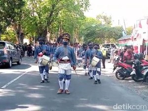Diiringi Bregada, Wabup Petahana Daftar Pilkada Bantul
