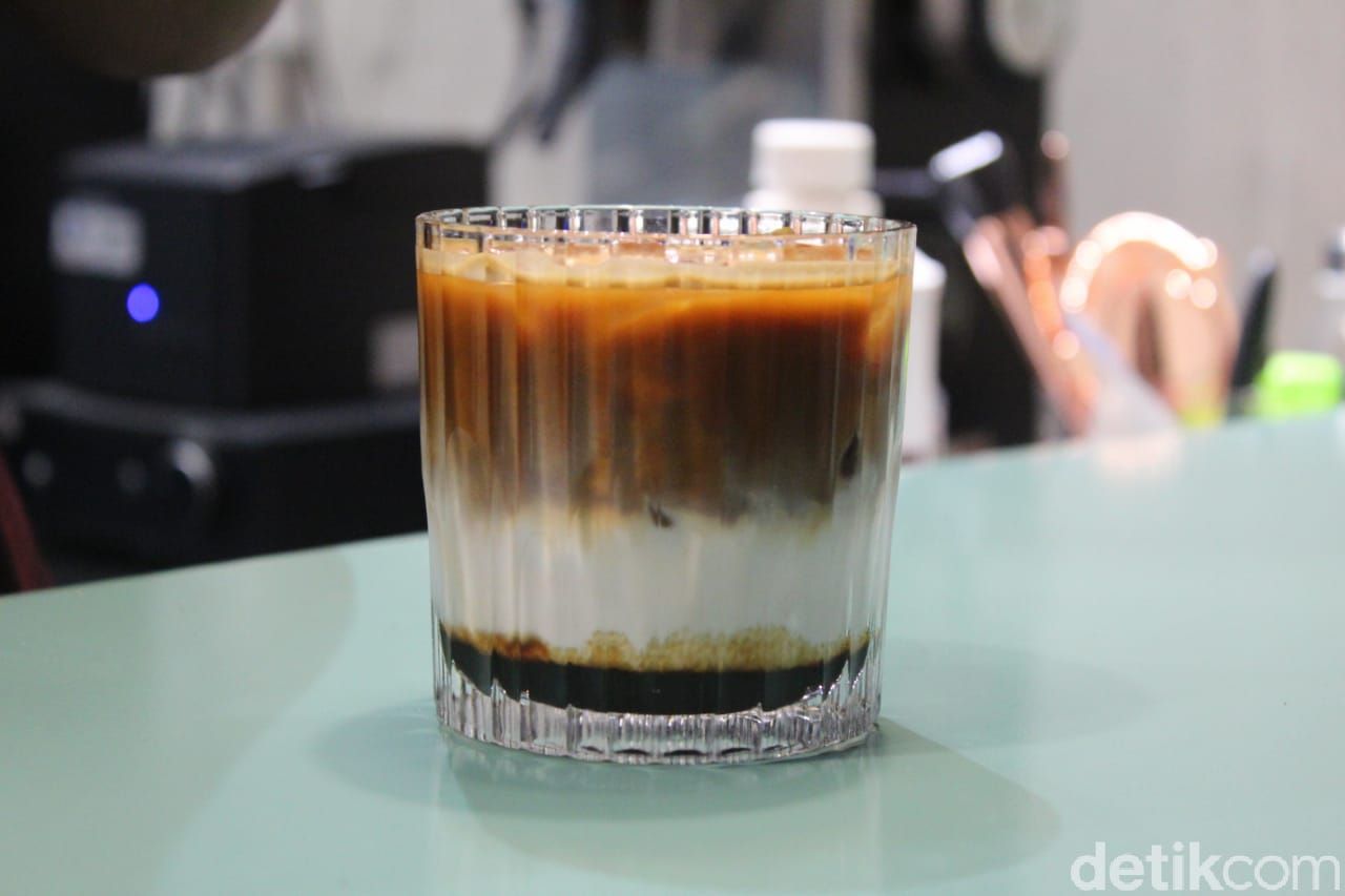 Kiat Bisnis Es Kopi Susu dari Ronald Prasanto