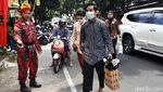 Momen Gibran Gandeng Istri Datangi Kantor PDIP Jelang Daftar Pilkada