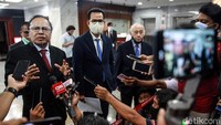  Dengan diturunkannya syarat presidential threshold tersebut diharapkan dapat mendorong dijalankannya demokrasi yang baik.