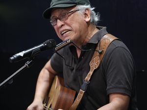 Chord dan Lirik Lagu Kemesraan Iwan Fals untuk Nostalgia