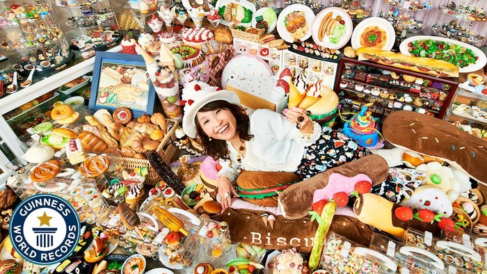 Koleksi Makanan Plastik Terbanyak di Dunia