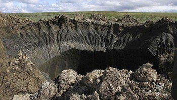 Ini lubang sejenis yang ditemukan di kawasan yang sama. Obyek ini memang unik, membawa banyak informasi sains baru yang belum siap saya ungkapkan untuk saat ini, kata Vasily Bogoyavlensky, ilmuwan dari Russian Oil and Gas Research Institute. Foto: Siberian Times