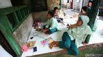 Potret Semangat Anak-anak Pejompongan Belajar di Pos Ronda