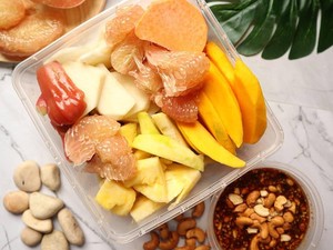 Rujak Buah Super Segar Buat Camilan Ada di 5 Tempat Ini