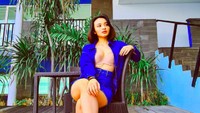 Nama Revina VT tengah jadi perbincangan lantaran ia diduga body shaming pada seorang perempuan yang tengah olahraga. Revina menyebut penampilan perempuan itu sebabkan polusi visual. Foto: Instagram revinavt
