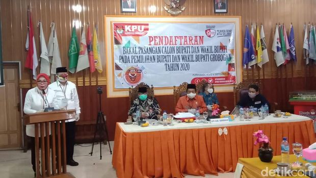 Sri Sumarni-Bambang Pujiyanto mendaftar Pilkada Grobogan, Jumat (4/9/2020).