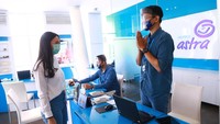 Peringatan Hari Pelanggan Nasional (Harpelnas) jatuh pada hari Jumat (4/9/2020). CEO Asuransi Astra, Rudy Chen menyapa dan memberikan pelayanan langsung kepada pelanggan di Garda Center TB Simatupang, Jakarta Selatan.