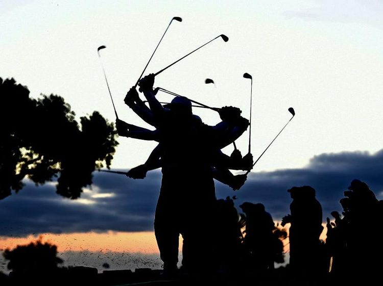 Aksi Pemain Golf di Turnamen Spanyol