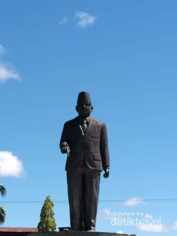 Patung Bung Hatta jadi simbol perjuangan dalam merintis kemerdekaan di kamp konsentrasi Boven Digoel.