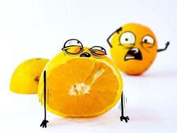 Kreatif! Doodle Buah-buahan yang Dramatis dan Lucu