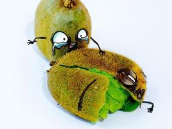 Kreatif! Doodle Buah-buahan yang Dramatis dan Lucu