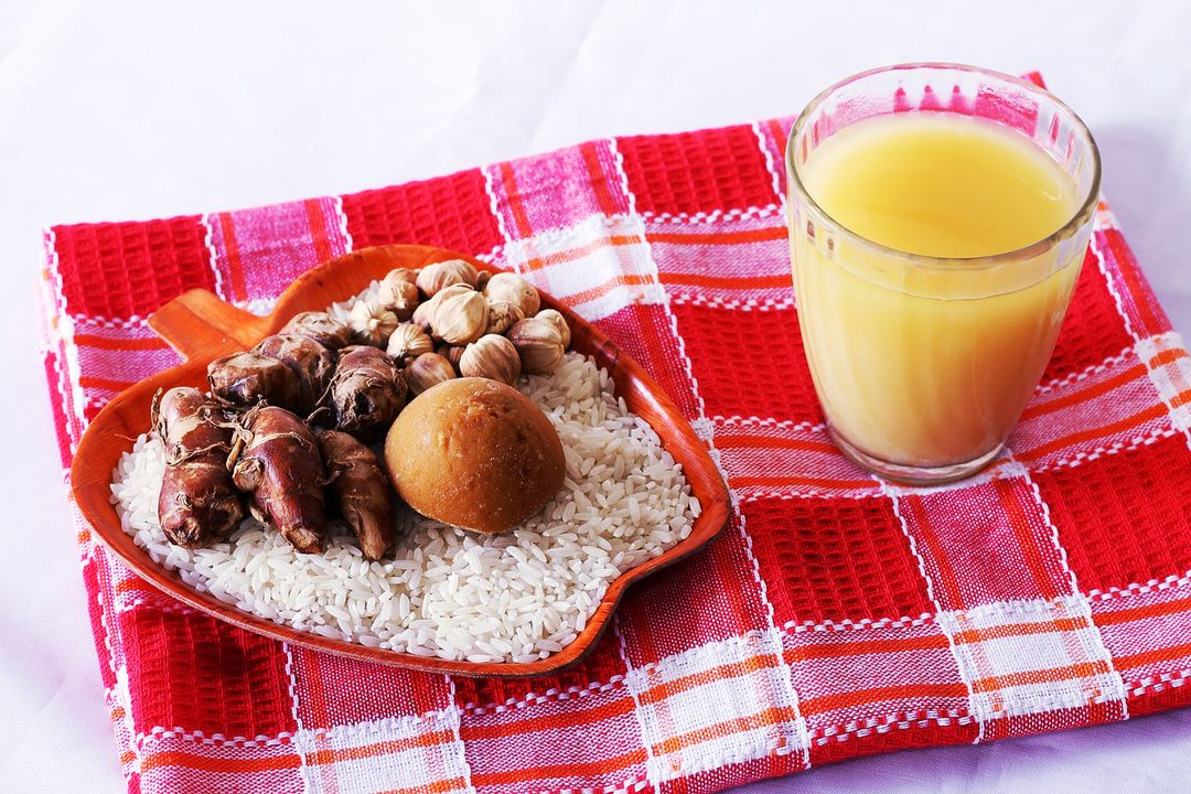 Kencur Rice is one of the traditional beverages Indonesia (Java). This drink is also classified as an herb because it has many benefits and is very popular in Indonesia with a fresh sweet taste and can be used as a daily beverage.