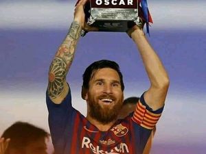 Lionel Messi Tak Jadi Tinggalkan Barcelona, Ini Meme-memenya