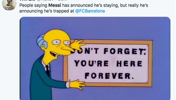 Dengan memutuskan bertahan, Messi mungkin akan selamanya terjebak di Barcelona. Foto: istimewa