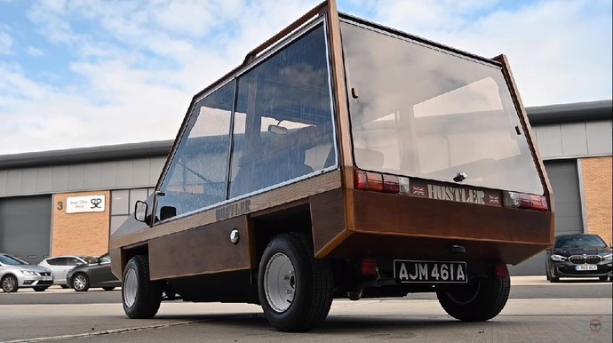 Hampir Semua Bagian Mobil Ini Terbuat Dari Kayu - Foto 2