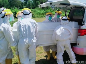 Satgas Sebut Kegiatan Sosial-Ekonomi Tingkatkan Kasus Corona!