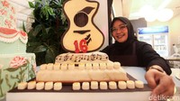 Melalui kursus online yang dimulai sejak Januari 2019 kini ia memiliki lebih dari 20 ribu member dan terus bertambah saat pandemi corona.