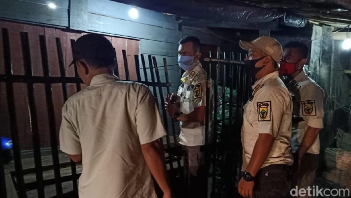 Beroperasi di tengah pandemi, tempat karaoke di Cianjur digerebek petugas