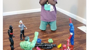 Kepergiannya sangat sulit diterima. Foto: Boredpanda