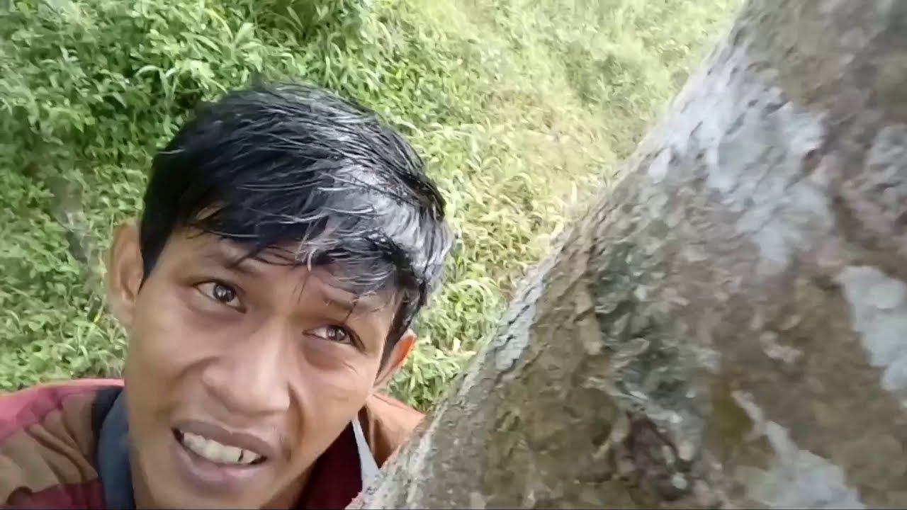 Cara Aneh Makan Durian